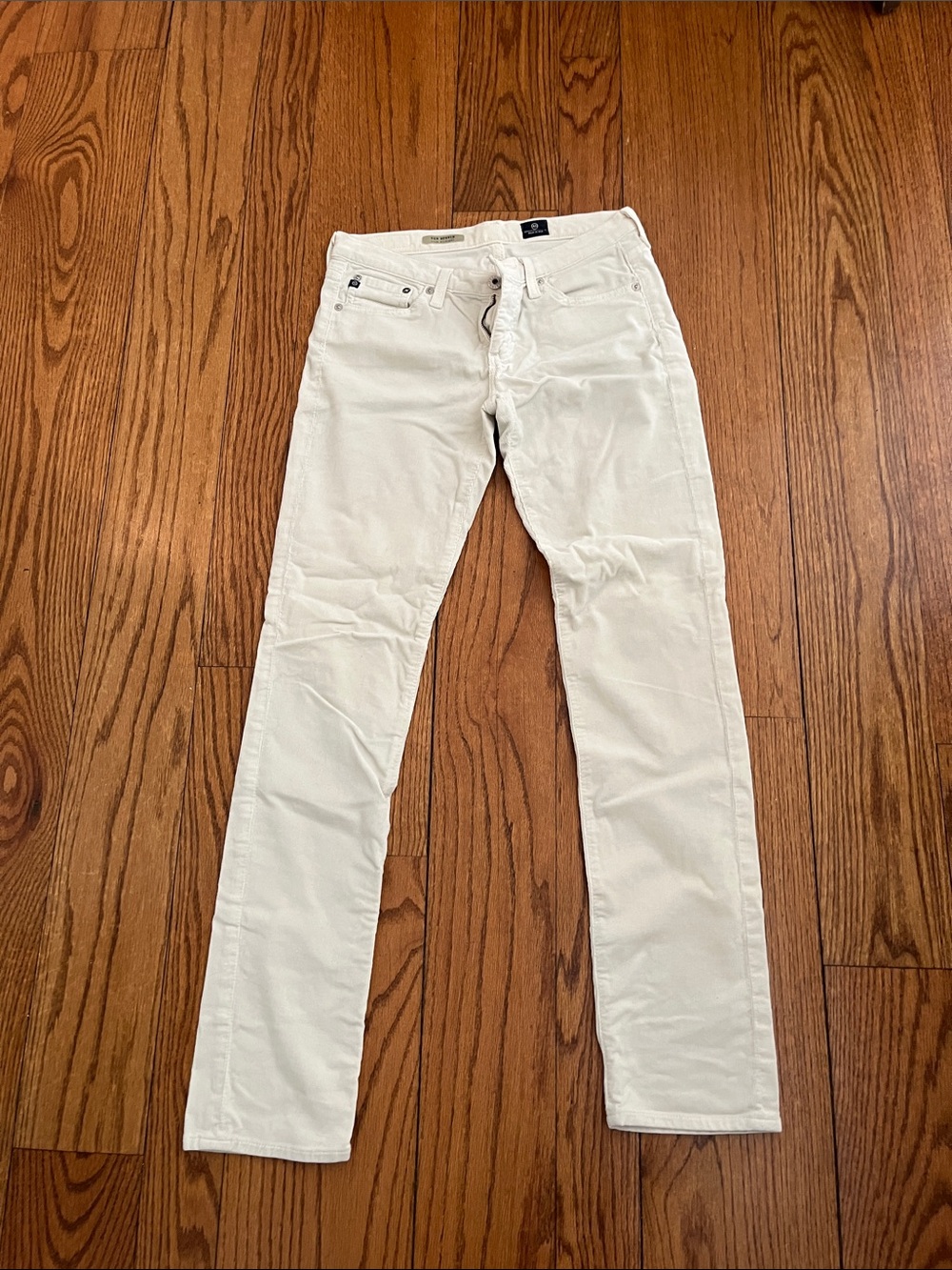 AG jean’s women’s 27 off white corduroy slim straight Stevie fit